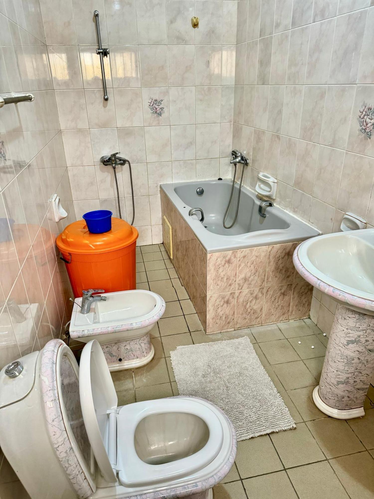 Guesthouse Cocotiers Котону Экстерьер фото